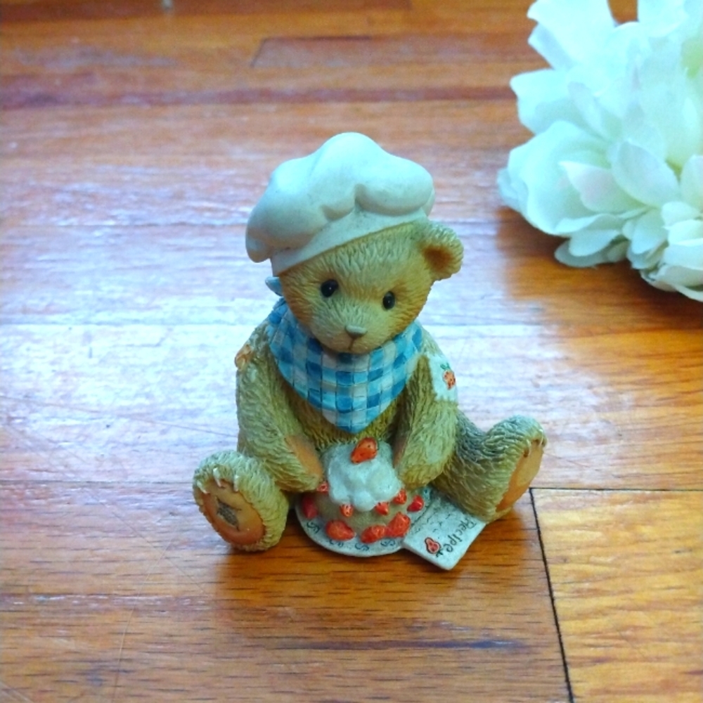 3/$10 🌟Cherished Teddy "Matthew: A Dash of Love Sweetens Any Day!" Bear